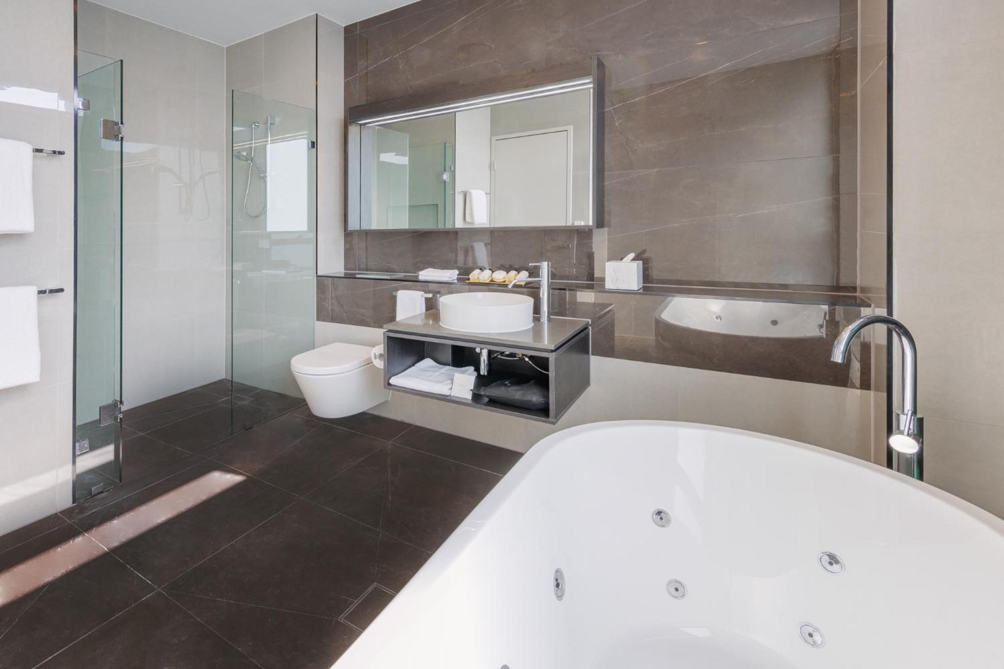 Meriton Suites เมลเบิร์น ภายนอก รูปภาพ Bathroom