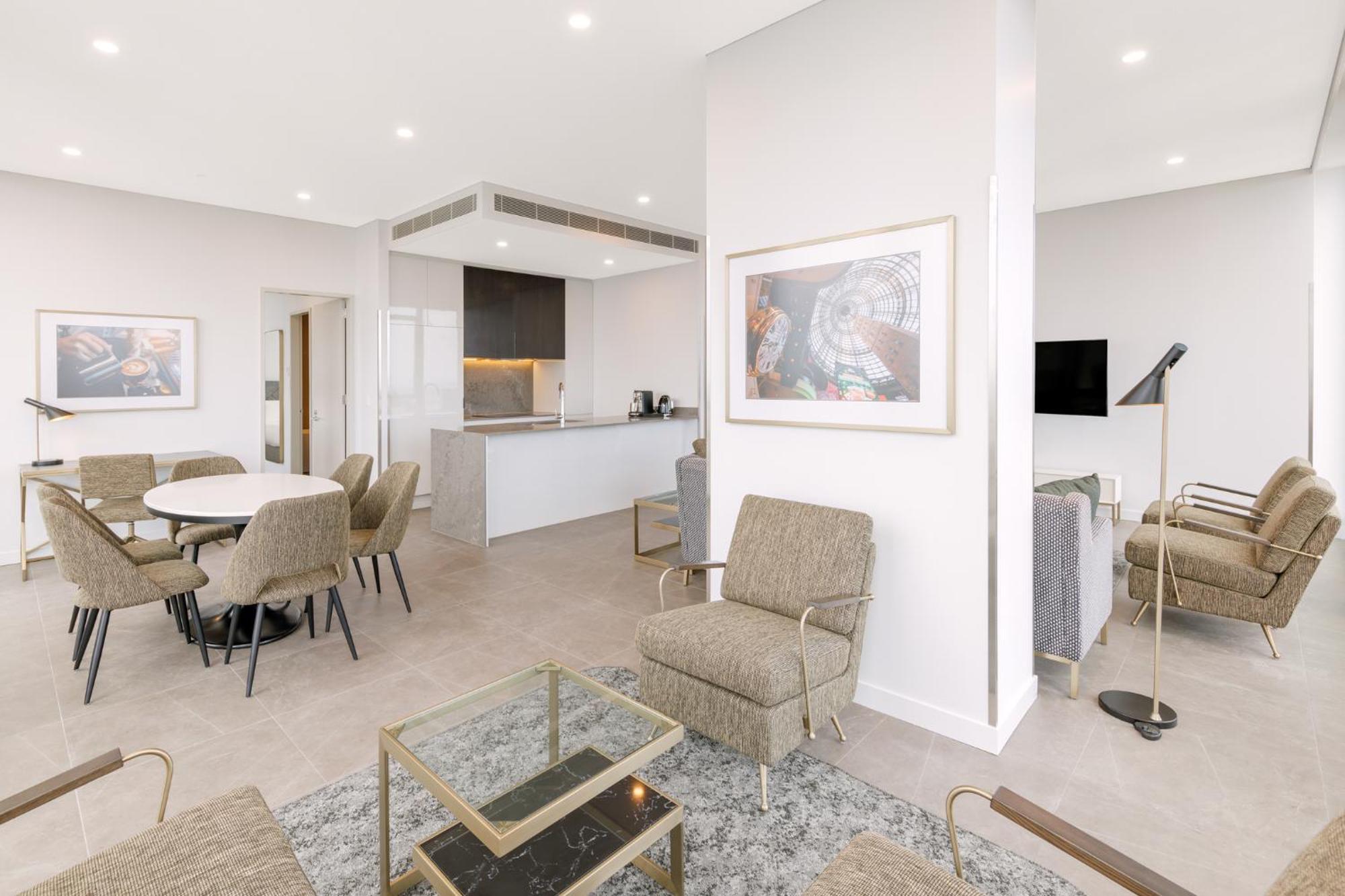 Meriton Suites เมลเบิร์น ภายนอก รูปภาพ Interior of a typical apartment