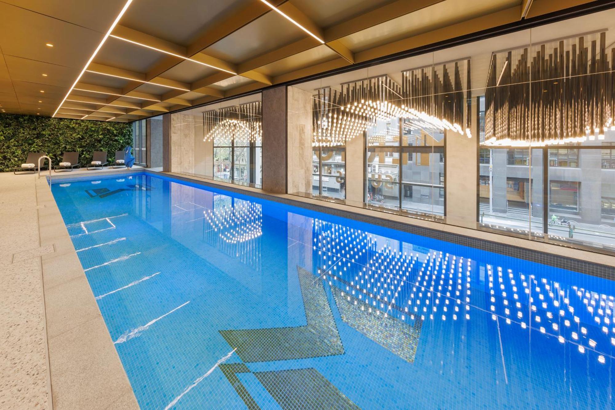 Meriton Suites เมลเบิร์น ภายนอก รูปภาพ The pool at the 2016 Summer Olympics in Rio de Janeiro