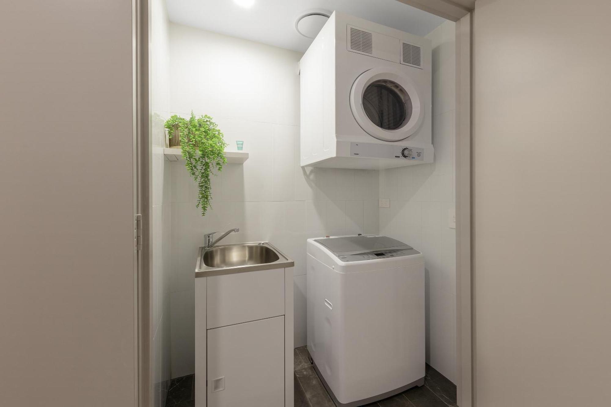 Meriton Suites เมลเบิร์น ภายนอก รูปภาพ Laundry room